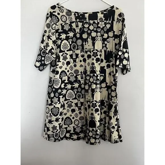 LuLaRoe Black and Cream Disney Patterned Tunic Top - Picture 5 of 5